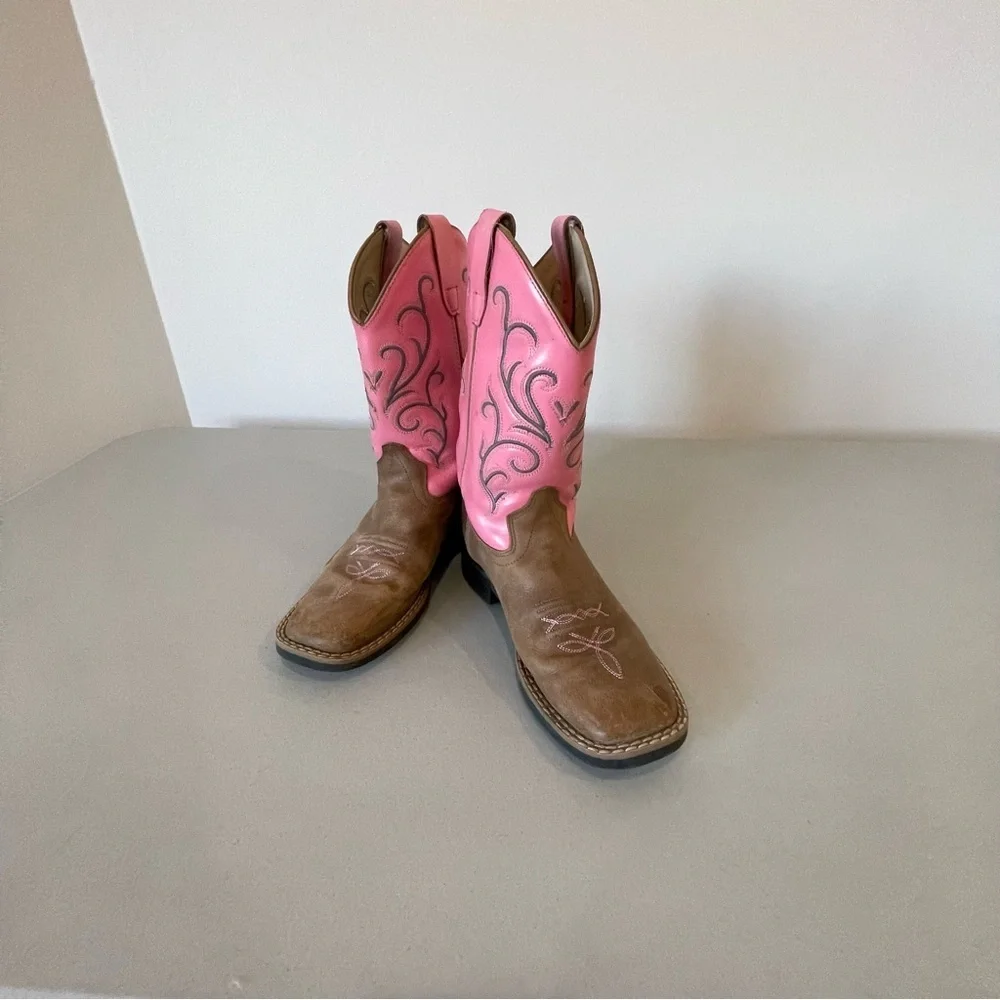 Old West girls western boots leather brown and pink rodeo western cowgirl